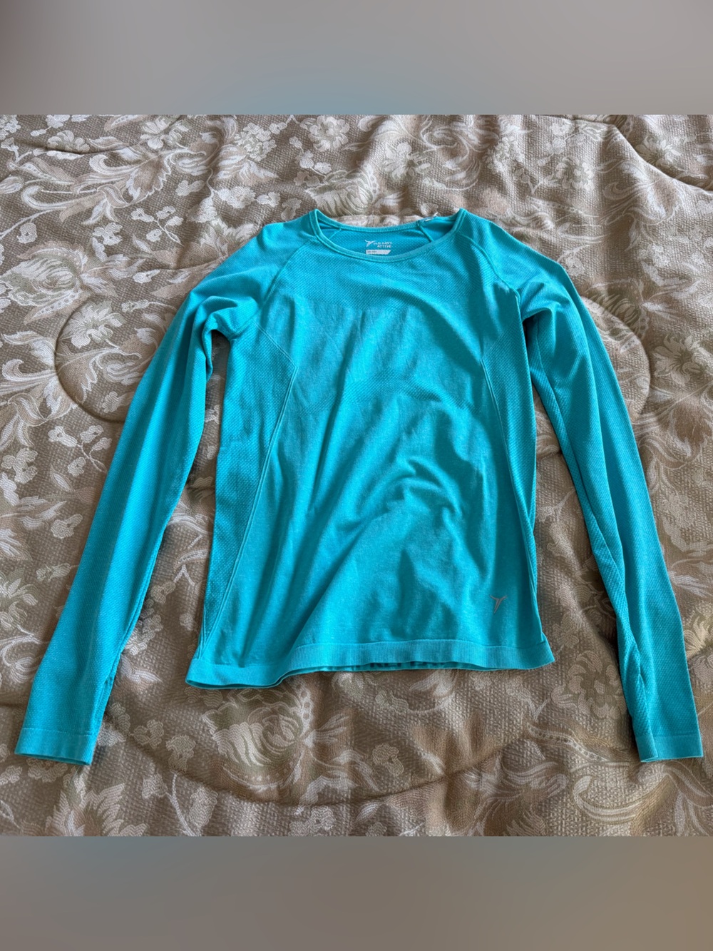 Women’s Small Old Navy Teal Athletic Long Sleeve Top